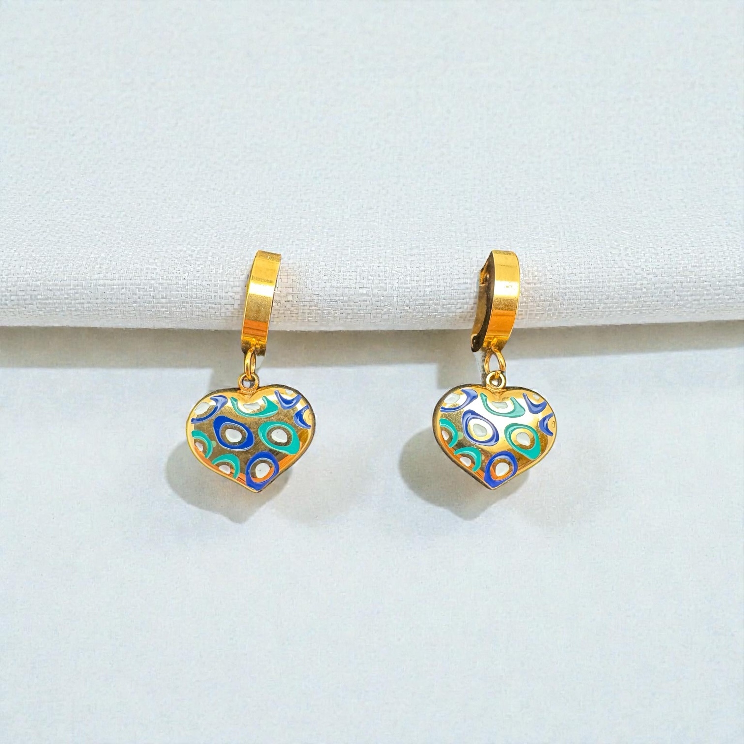 photoroom_20251218_001211 Çelik Hareli Küpe - Görsel 1