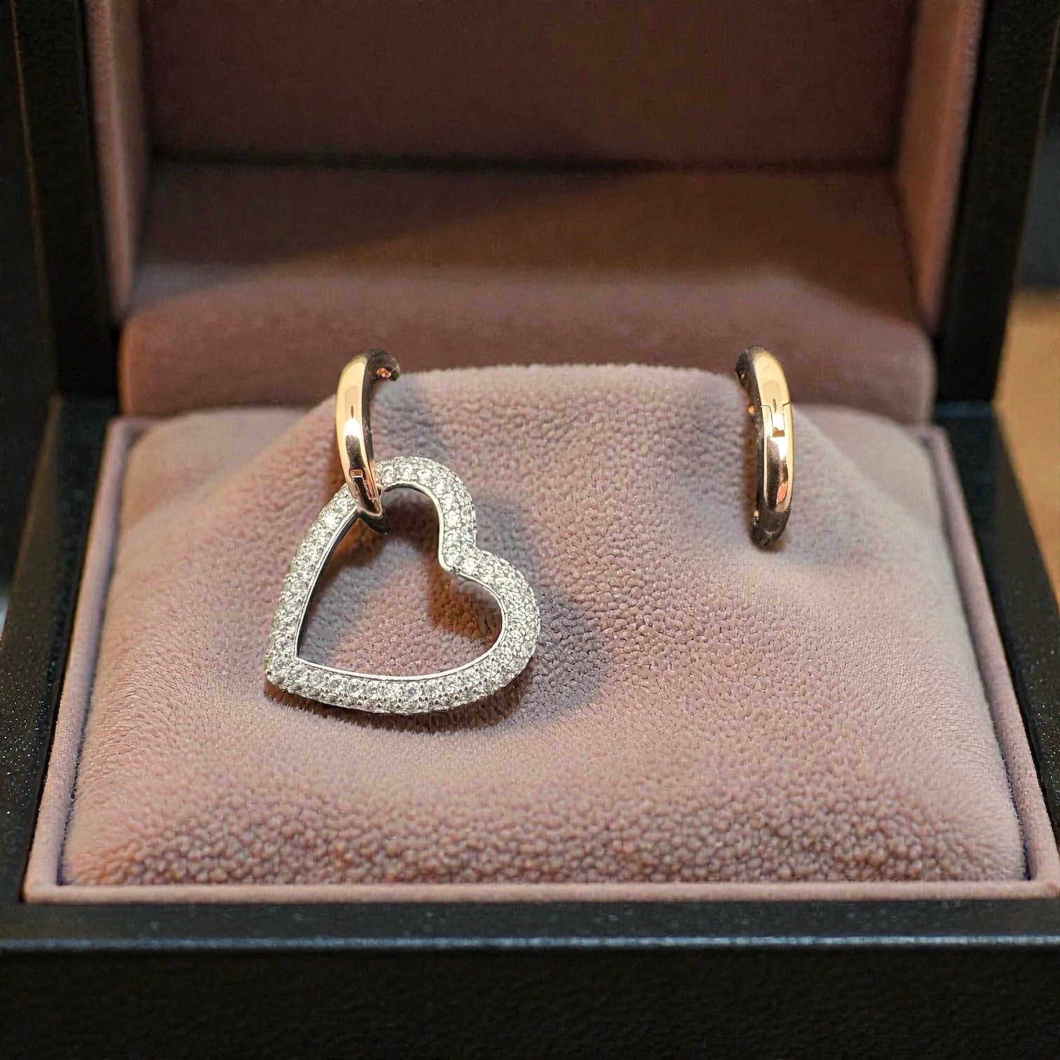 photoroom_20251218_014908 Xuping Kalp Tasarım Taşlı Küpe - Görsel 1