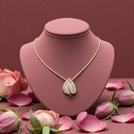 Yaprak Model Taşlı Kolye