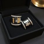 Taşlı Desenli Gümüş Renk Kıkırdak Küpe